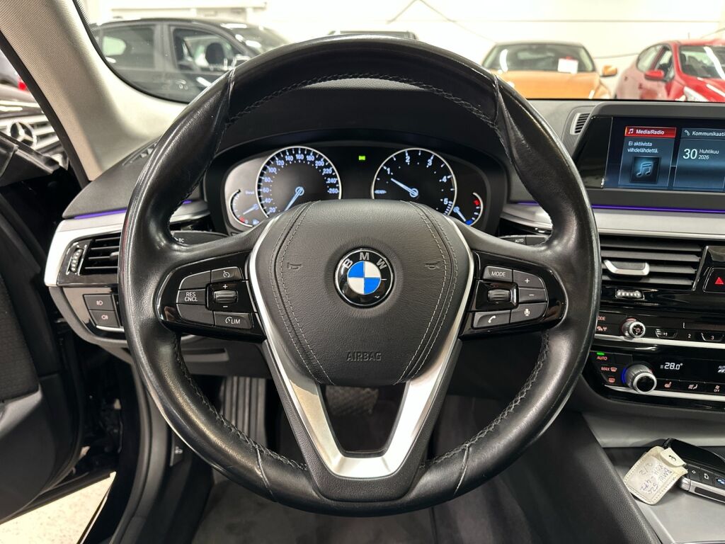 BMW 520 2018 Musta