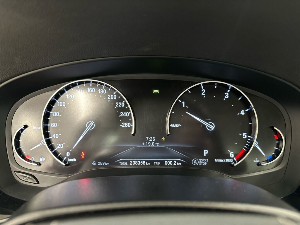 BMW 520 2018 Musta