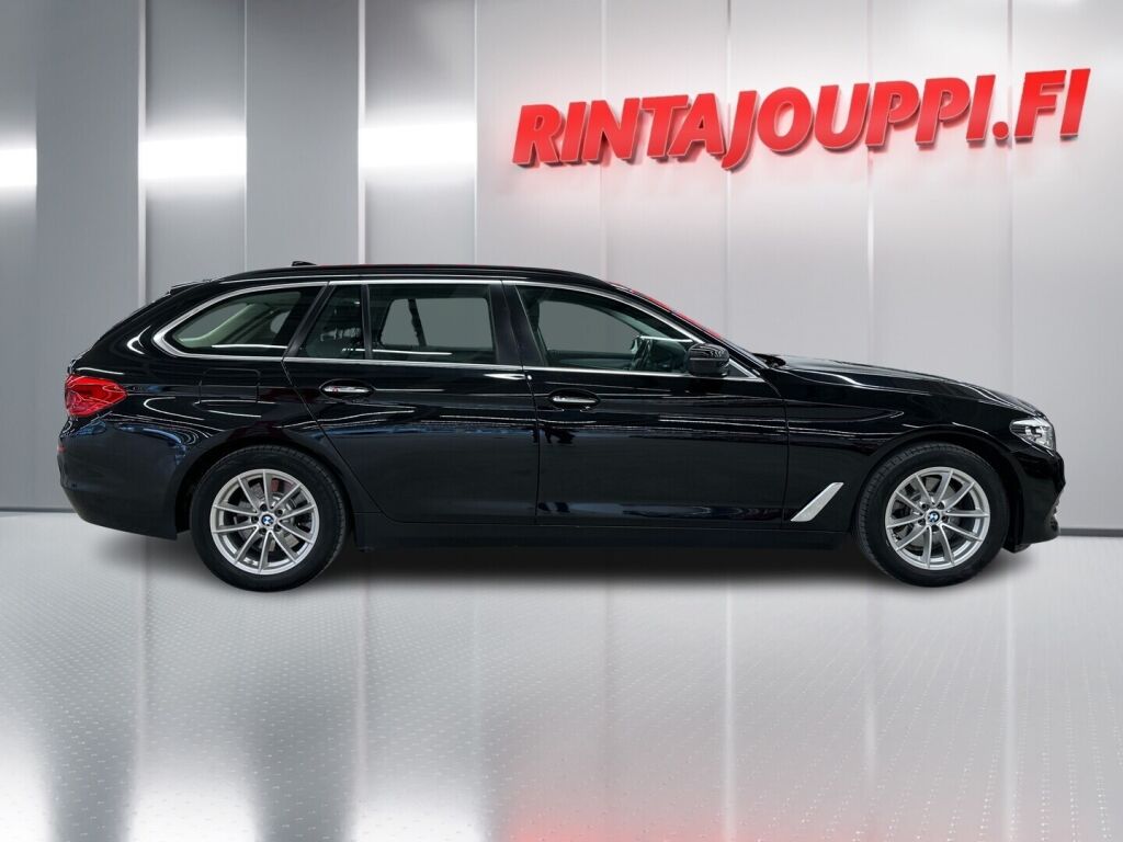 BMW 520 2018 Musta