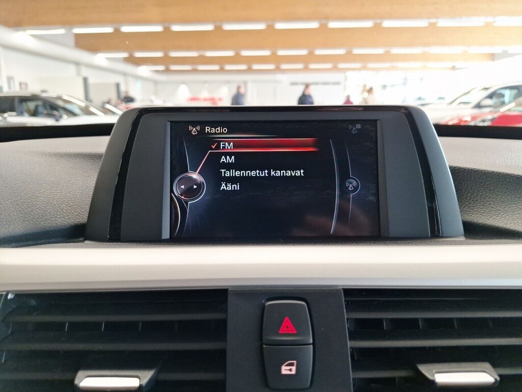 BMW 320 Gran Turismo 2017 Musta