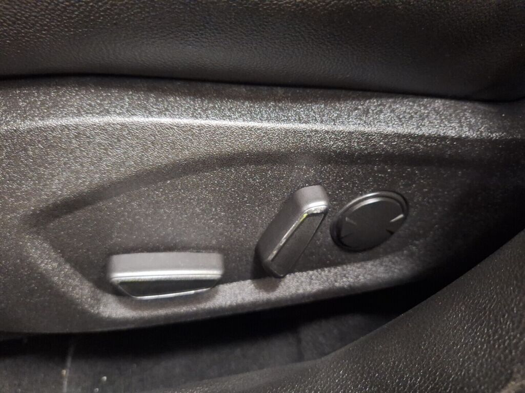 Ford Mondeo 2018 Sininen