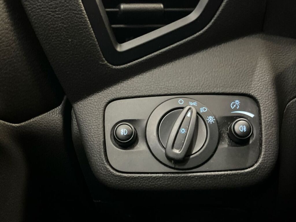 Ford Kuga 2018 Valkoinen