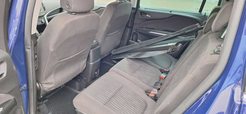 Opel Zafira 2017 Sininen