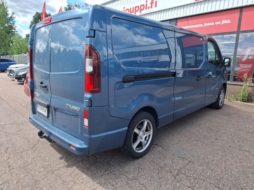Opel Vivaro 2017 Sininen