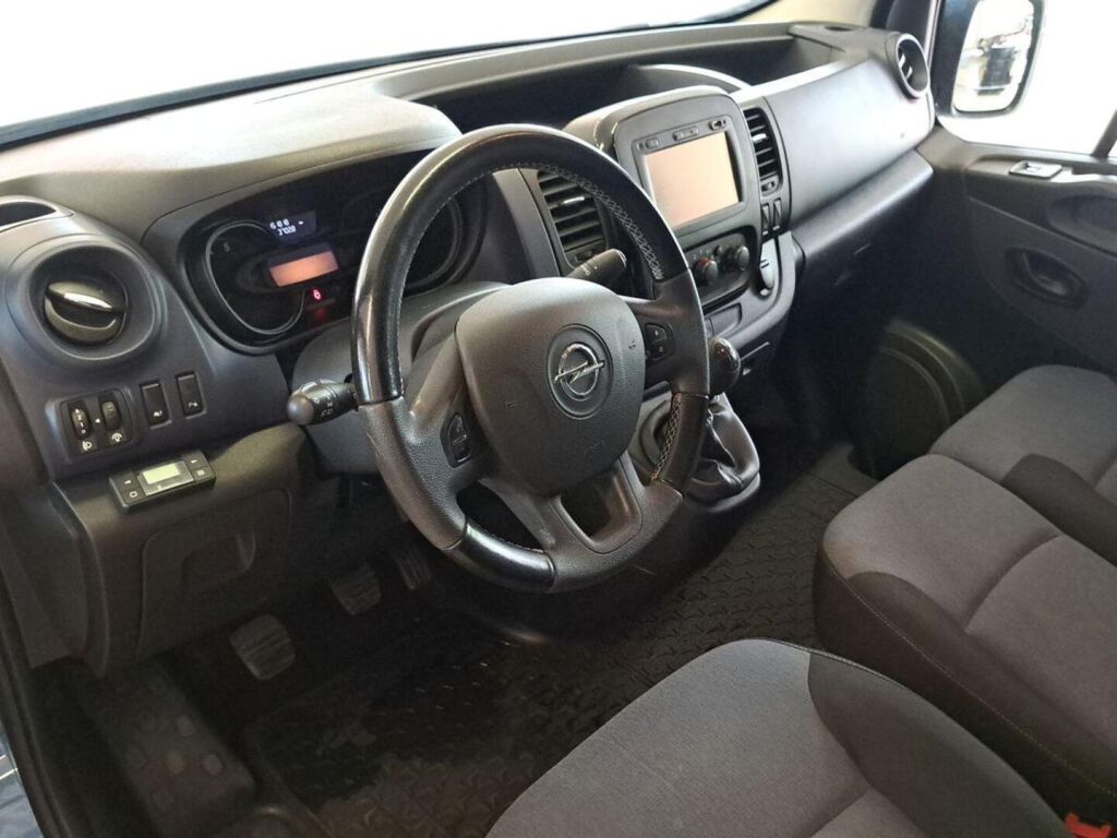 Opel Vivaro 2017 Sininen