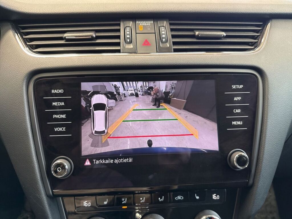 Skoda Octavia 2017 Sininen