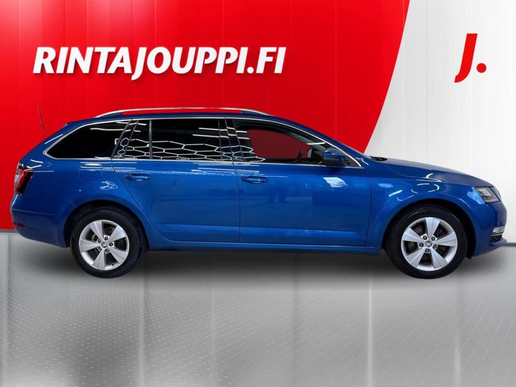 Skoda Octavia 2017 Sininen