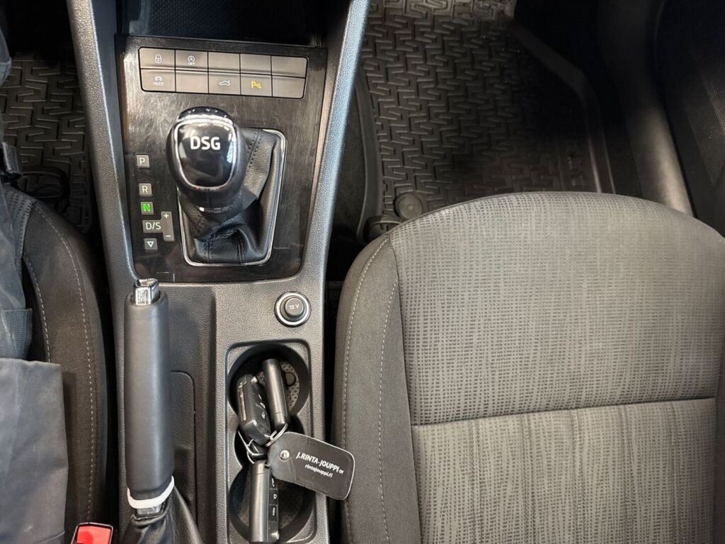 Skoda Octavia 2017 Sininen