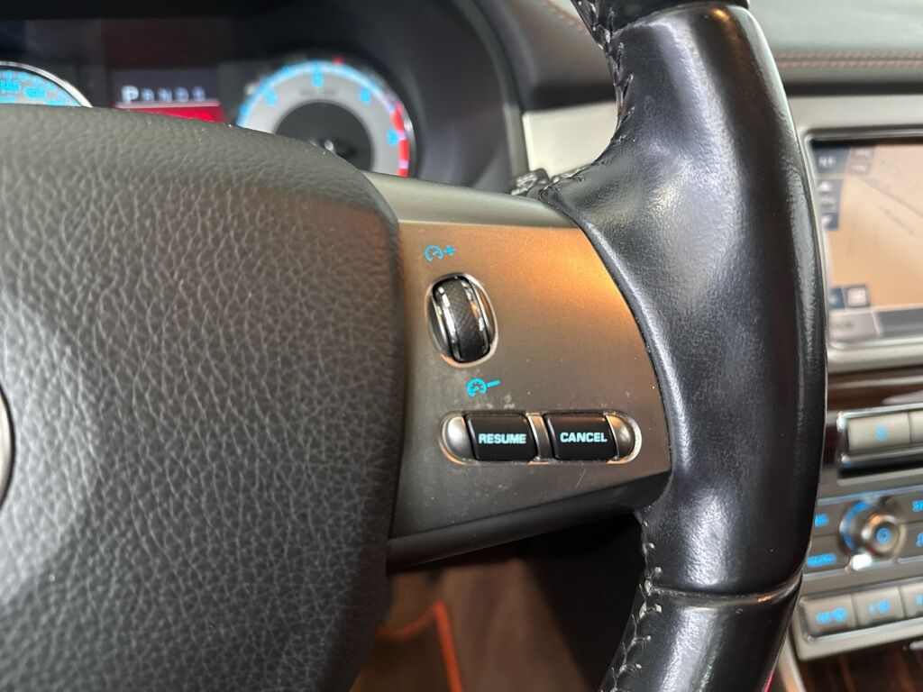 Jaguar XF 2011 Musta