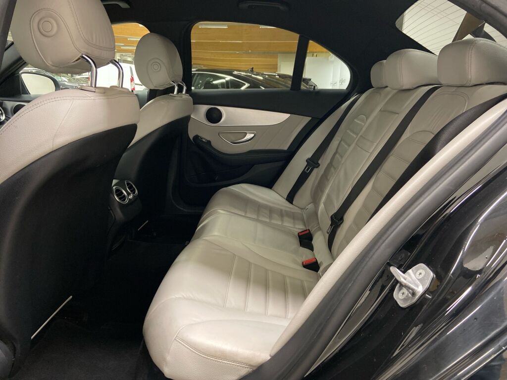 Mercedes-Benz C 2018 Musta