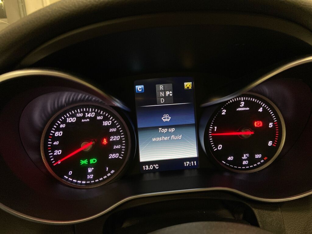 Mercedes-Benz C 2018 Musta