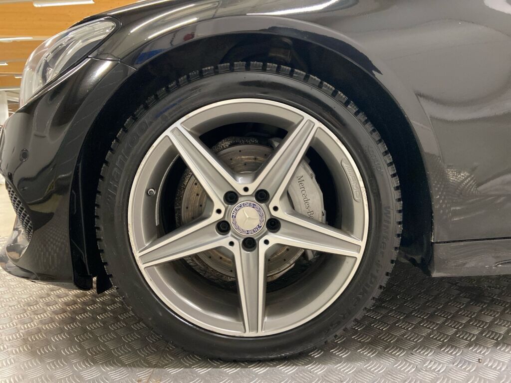 Mercedes-Benz C 2018 Musta