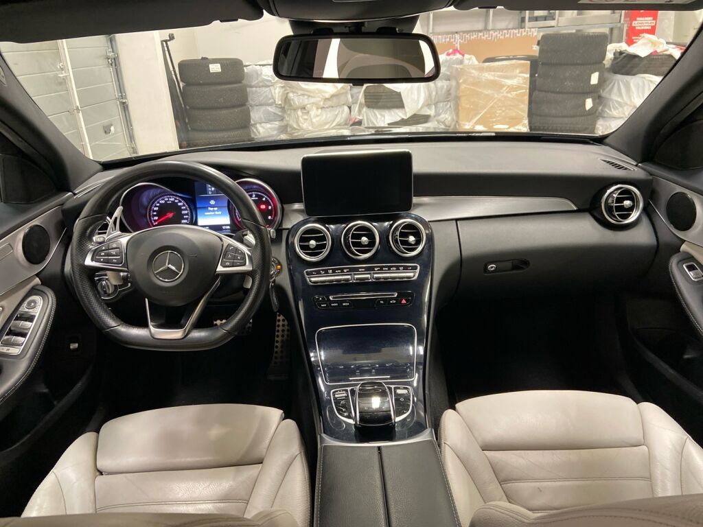 Mercedes-Benz C 2018 Musta