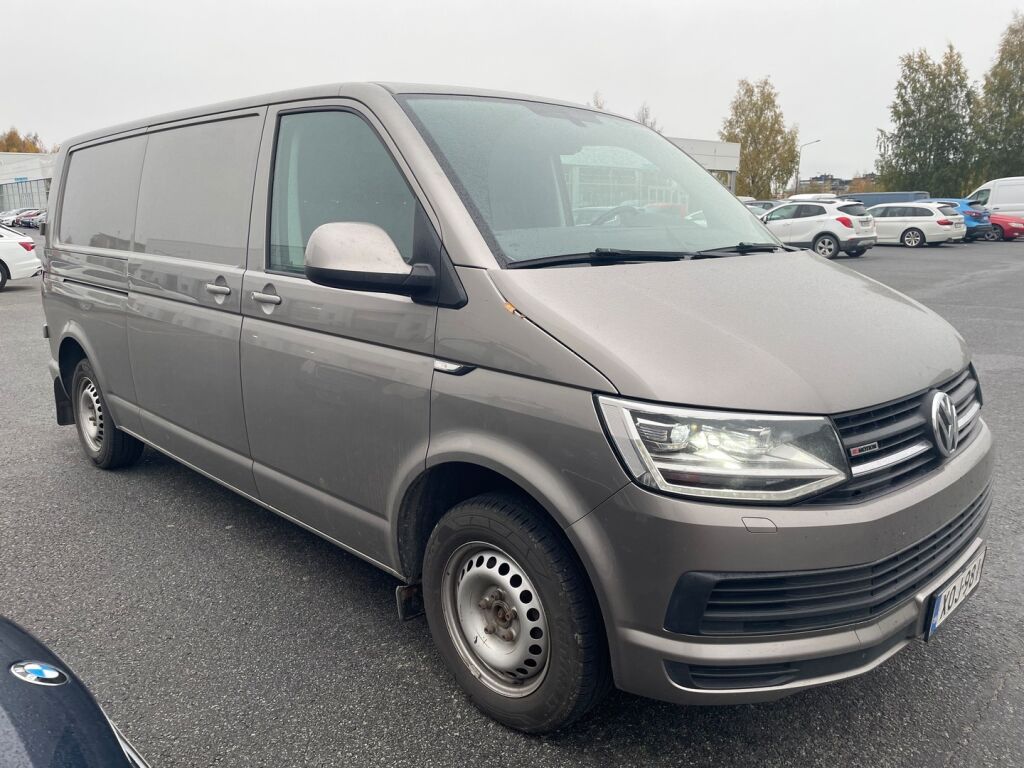 Volkswagen Transporter 2018 Ruskea (beige)