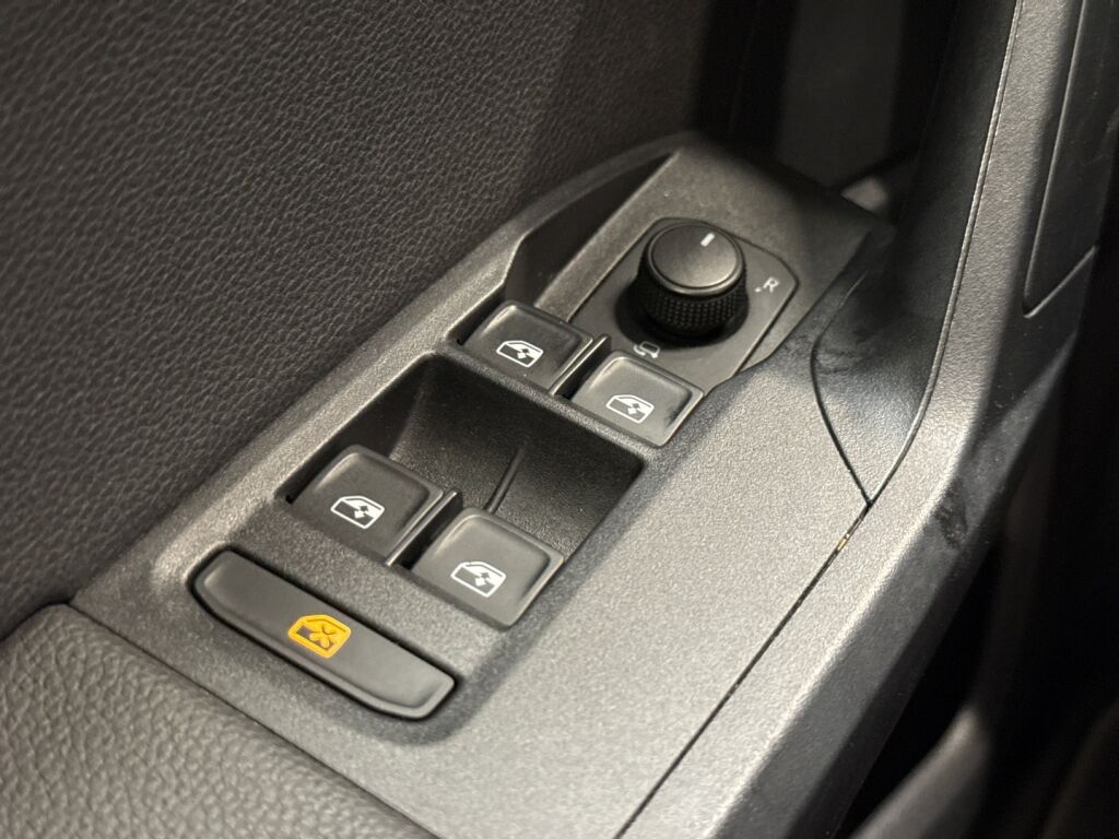 Seat Ibiza 2017 Ruskea (beige)