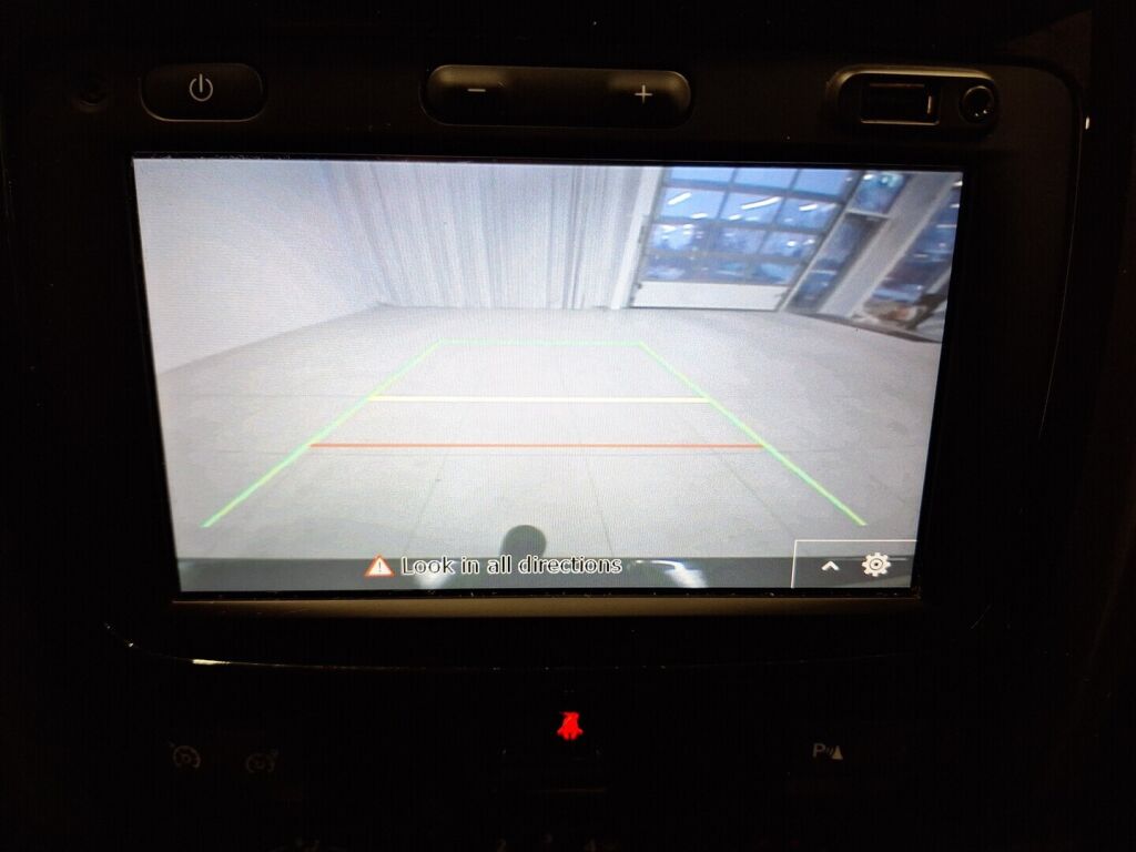 Dacia Duster 2018 Musta