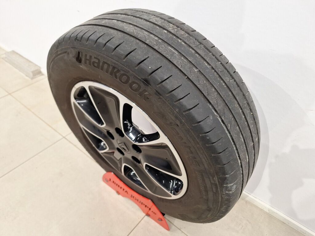 Dacia Duster 2018 Musta