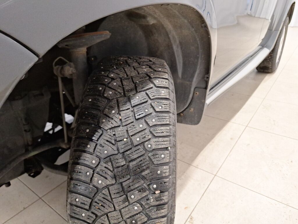 Dacia Duster 2018 Musta