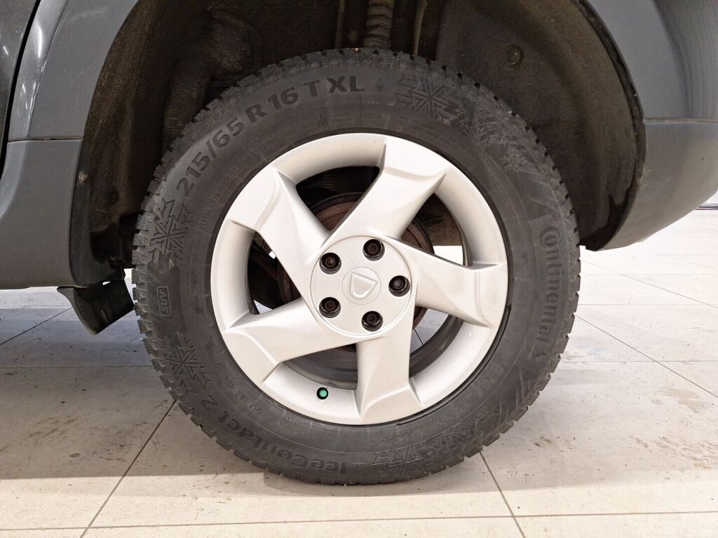 Dacia Duster 2018 Musta