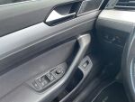 Volkswagen Passat 2018 Sininen