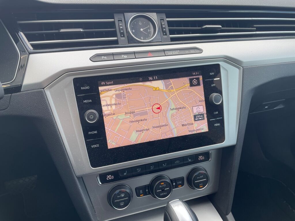 Volkswagen Passat 2018 Sininen