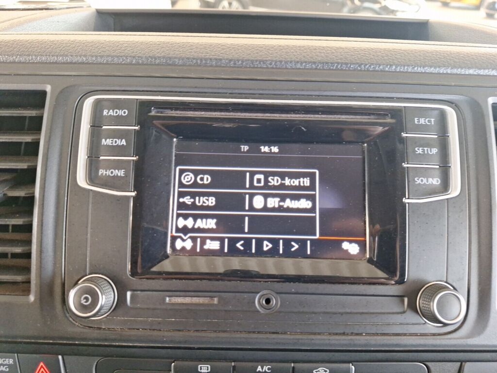 Volkswagen Transporter 2018 Musta