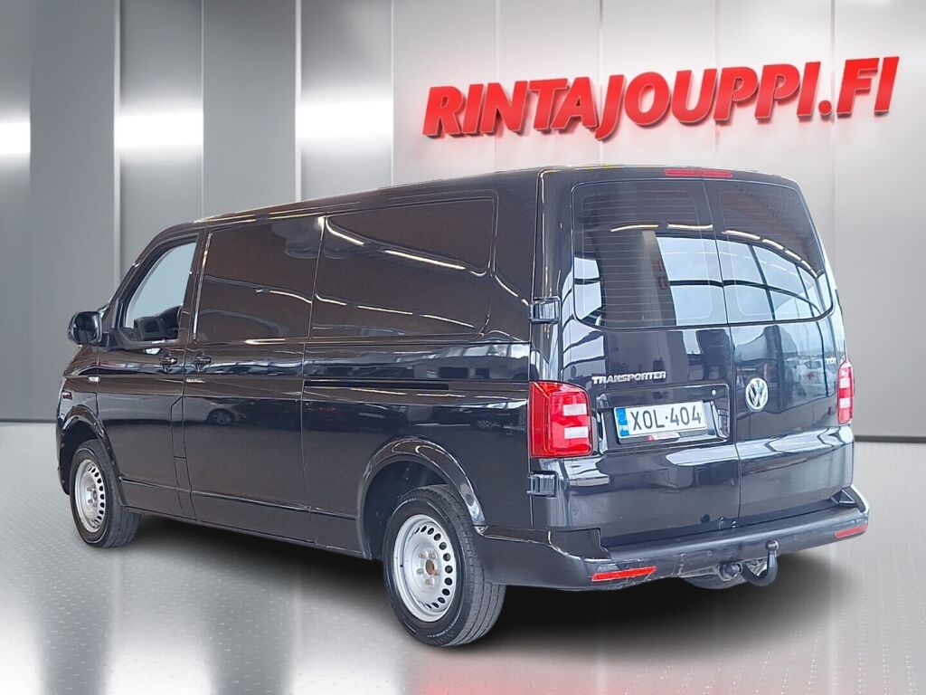 Volkswagen Transporter 2018 Musta