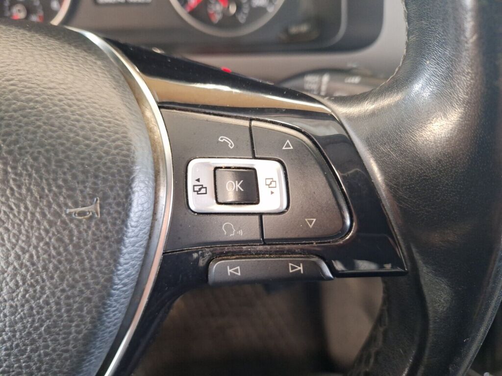 Volkswagen Transporter 2018 Musta