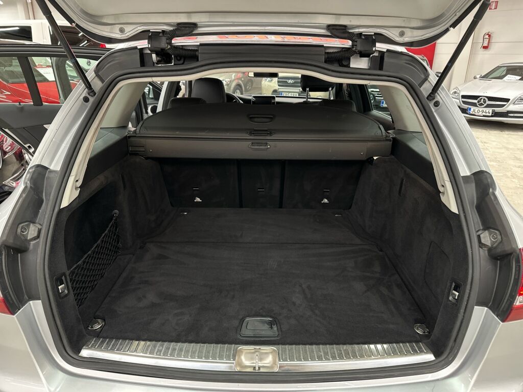 Mercedes-Benz C 2018 Harmaa