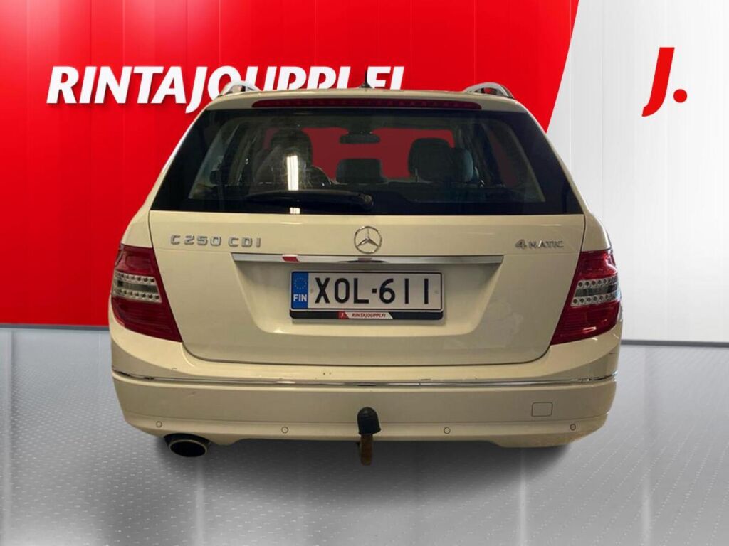 Mercedes-Benz C 2010 Valkoinen