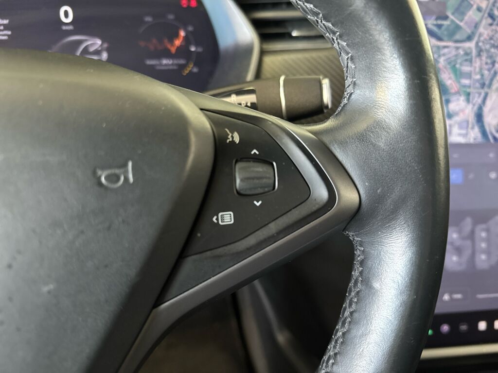 Tesla Model S 2019 Musta