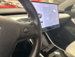 Tesla Model 3 2019 Harmaa