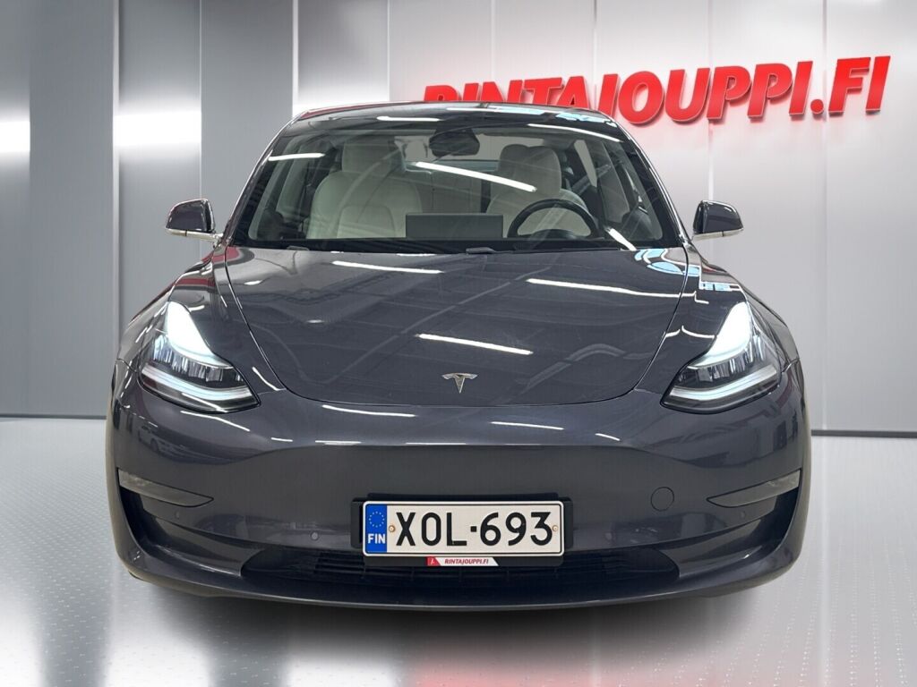 Tesla Model 3 2019 Harmaa