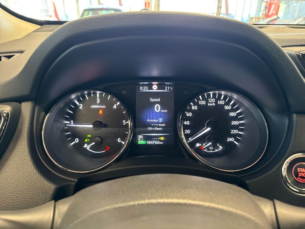 Nissan X-Trail 2018 Musta