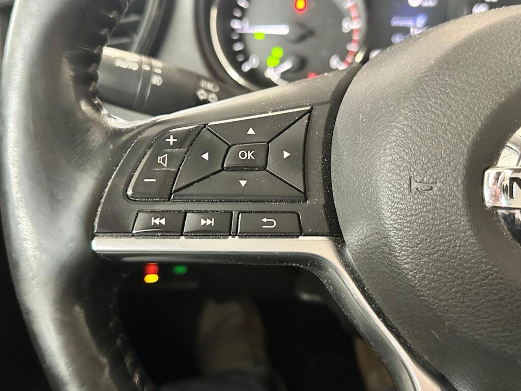 Nissan X-Trail 2018 Musta