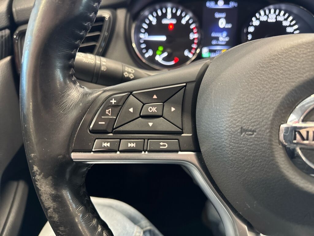 Nissan X-Trail 2018 Musta