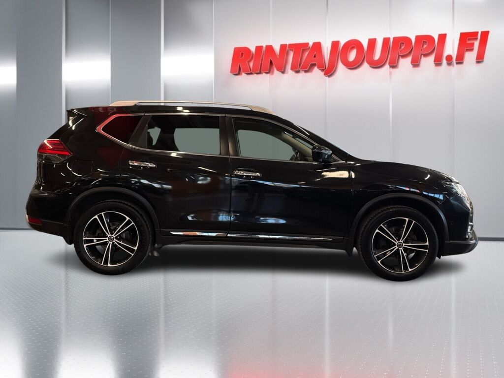 Nissan X-Trail 2018 Musta