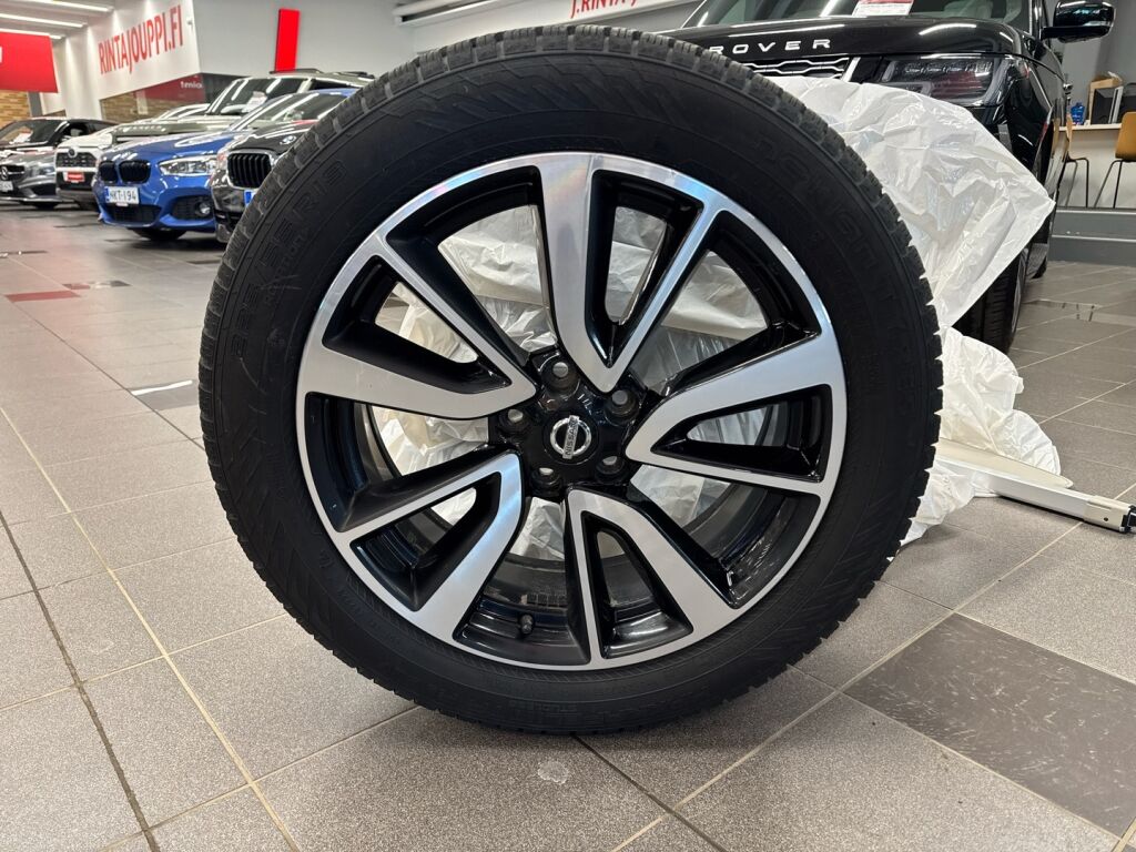 Nissan X-Trail 2018 Musta
