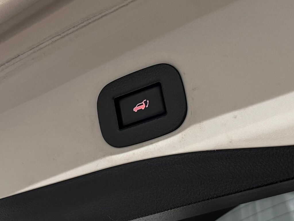 Nissan X-Trail 2018 Musta