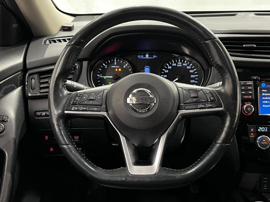 Nissan X-Trail 2018 Musta