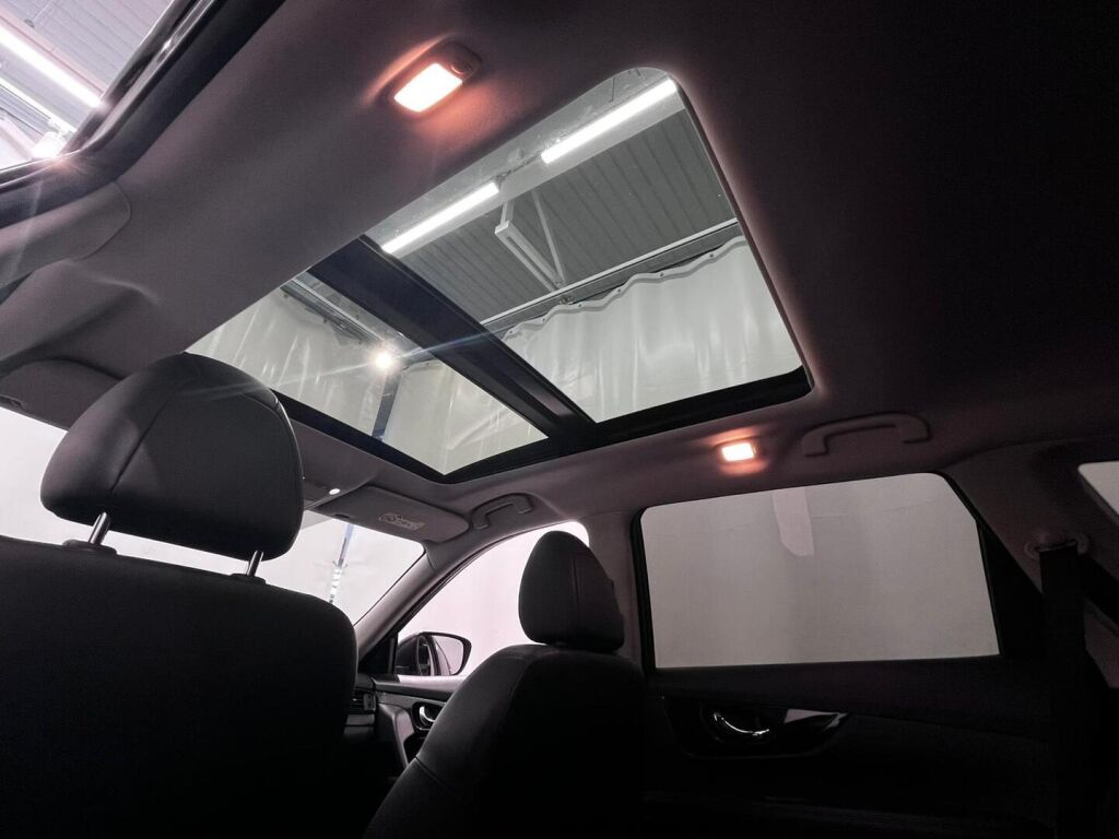 Nissan X-Trail 2018 Musta