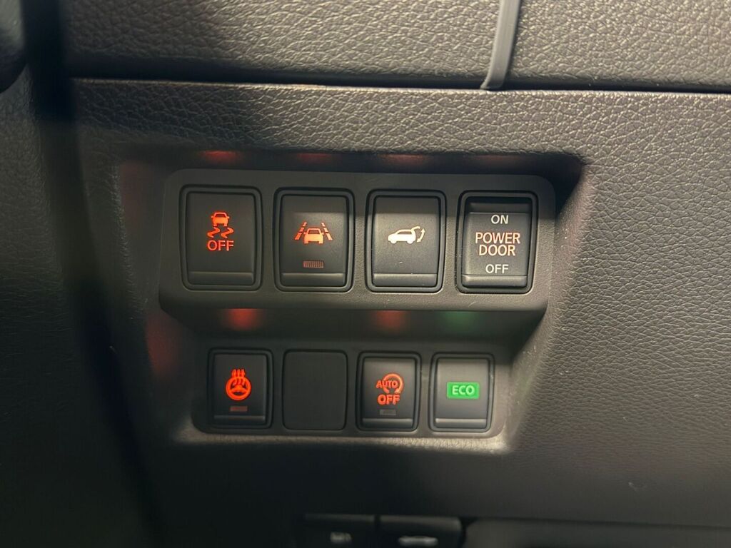 Nissan X-Trail 2018 Musta