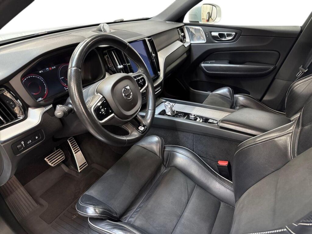 Volvo XC60 2018 Valkoinen