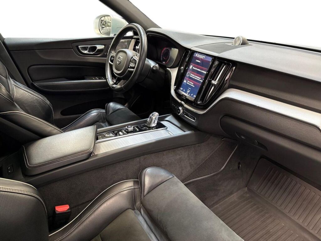 Volvo XC60 2018 Valkoinen