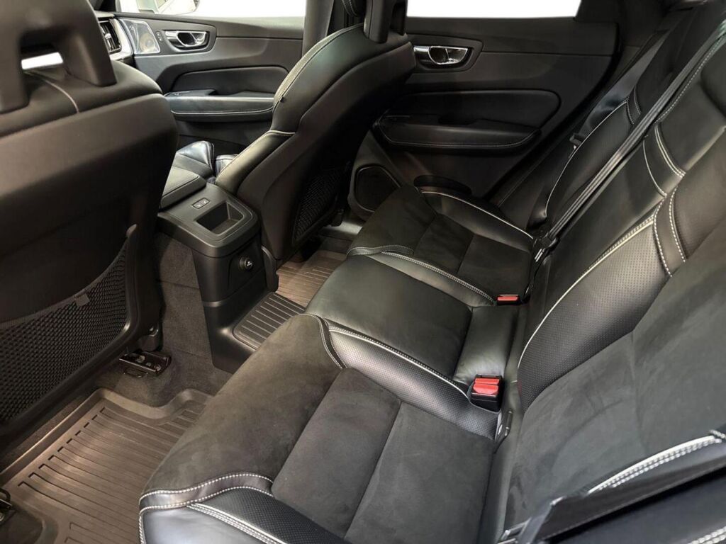 Volvo XC60 2018 Valkoinen