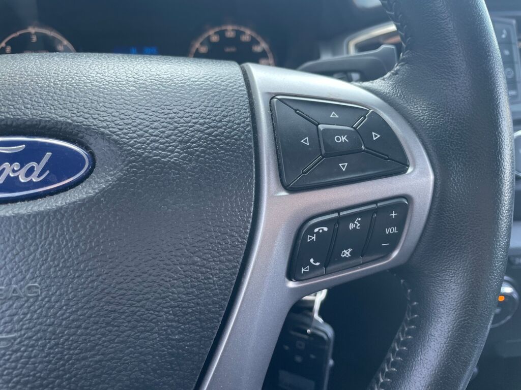Ford Ranger 2018 Punainen