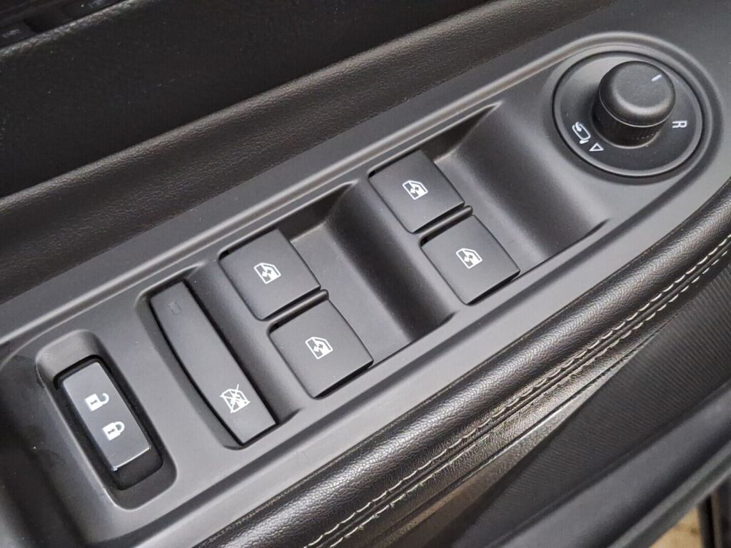 Opel Mokka 2018 Musta