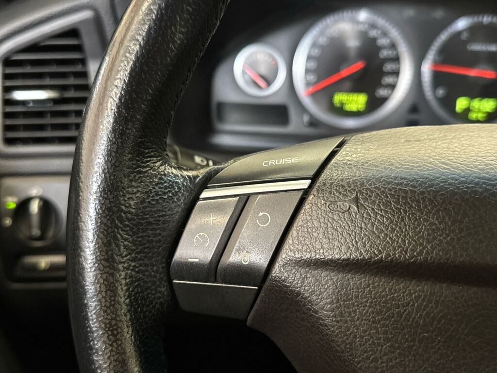 Volvo XC70 2007 Harmaa