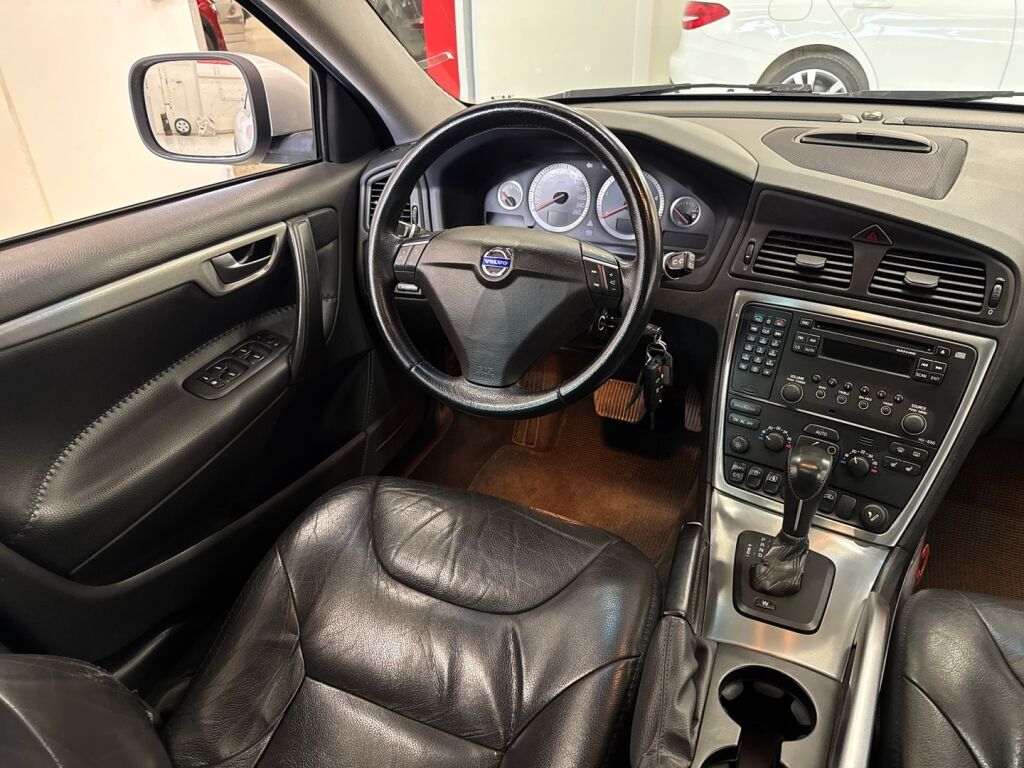 Volvo XC70 2007 Harmaa