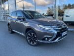 Mitsubishi Outlander PHEV 2018 Ruskea (beige)